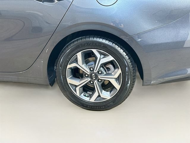Used 2021 Kia Forte LXS FWD image 4