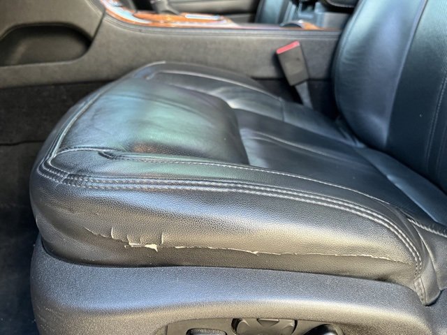 Used 2013 Lincoln MKS image 27