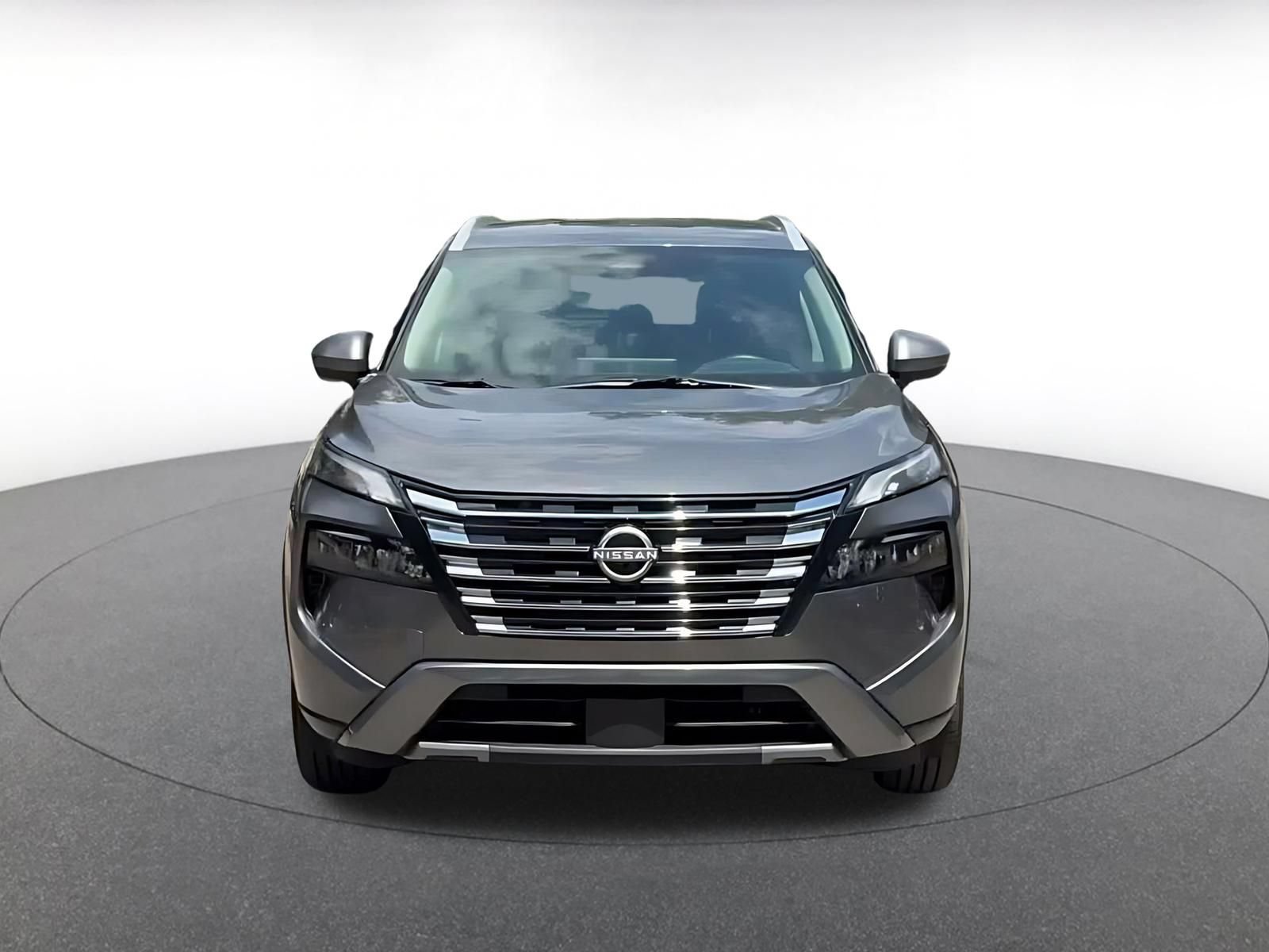Used 2026 Nissan Rogue SL FWD image 4