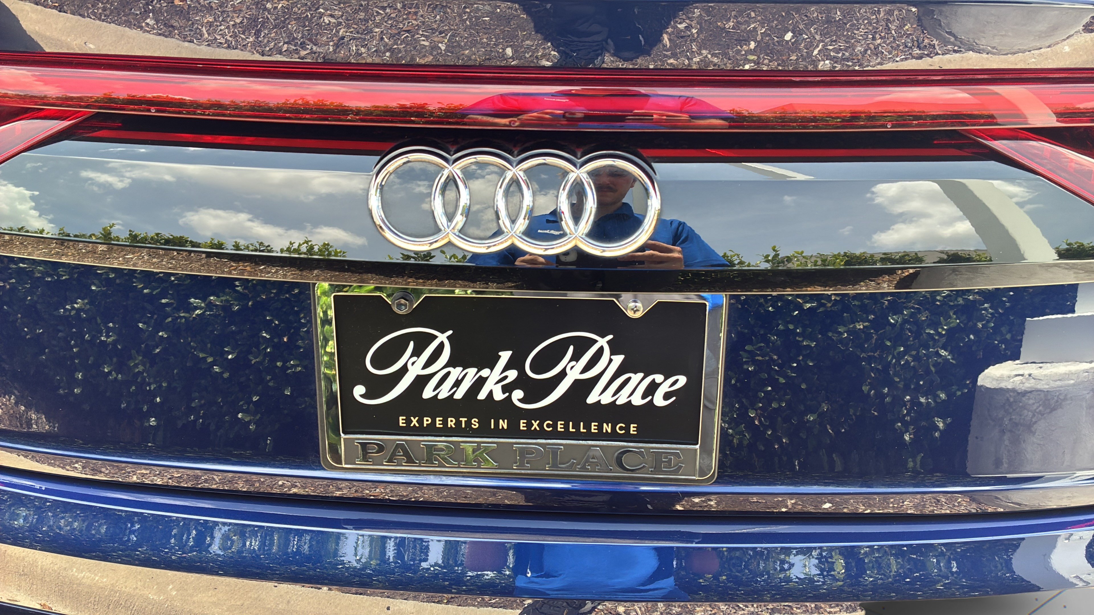 Used 2023 Audi Q8 Premium Plus AWD/4WD image 29