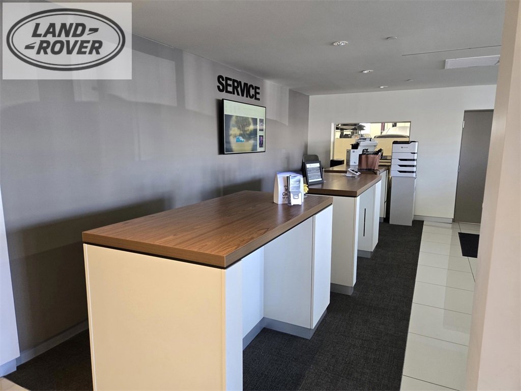 Used 2024 Land Rover Range Rover Sport image 34