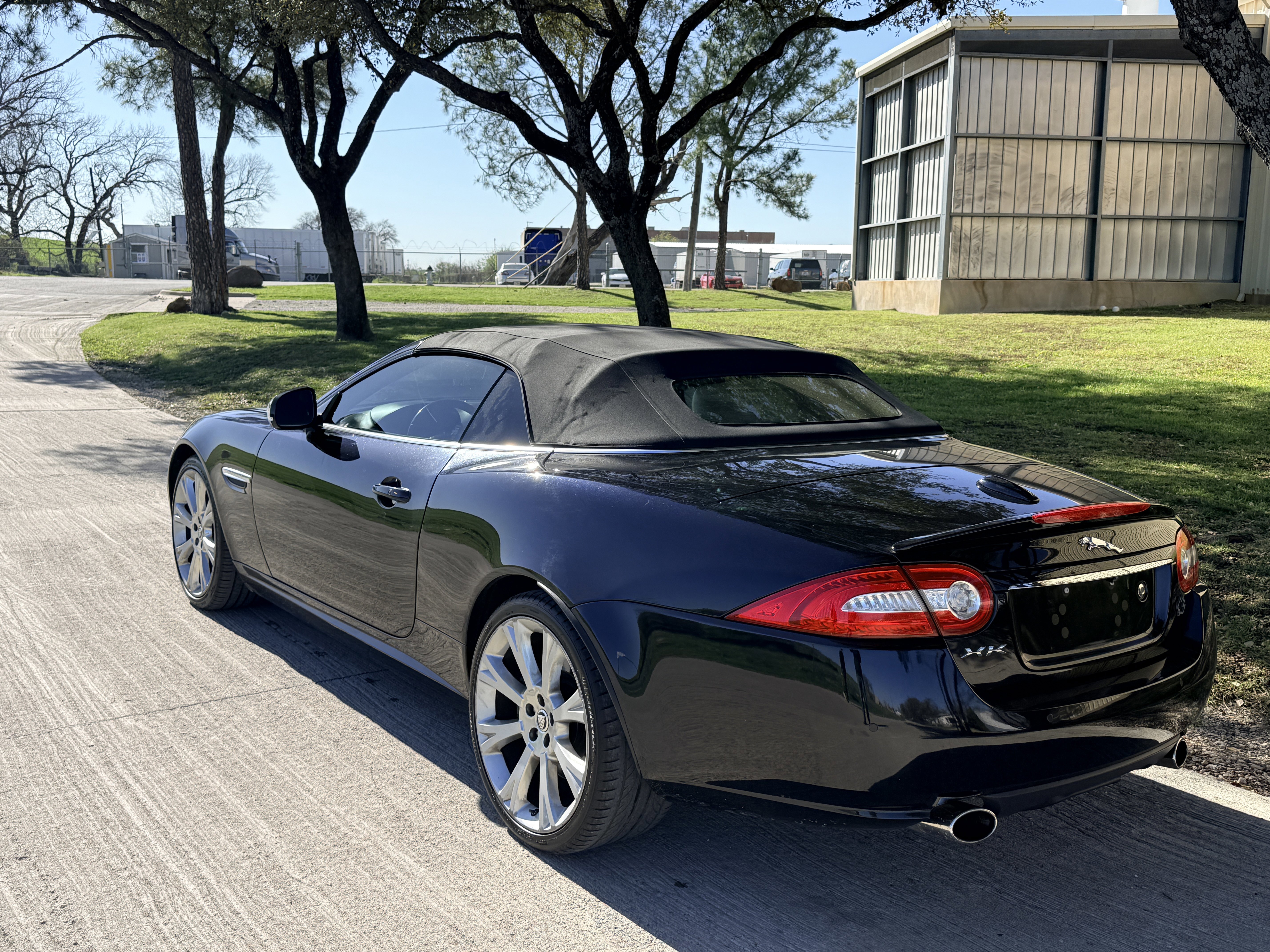Used 2013 Jaguar XK Convertible RWD image 4