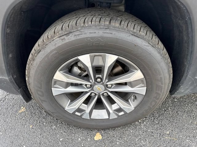 Used 2025 Chevrolet Equinox LT w/ Convenience Package II FWD image 10