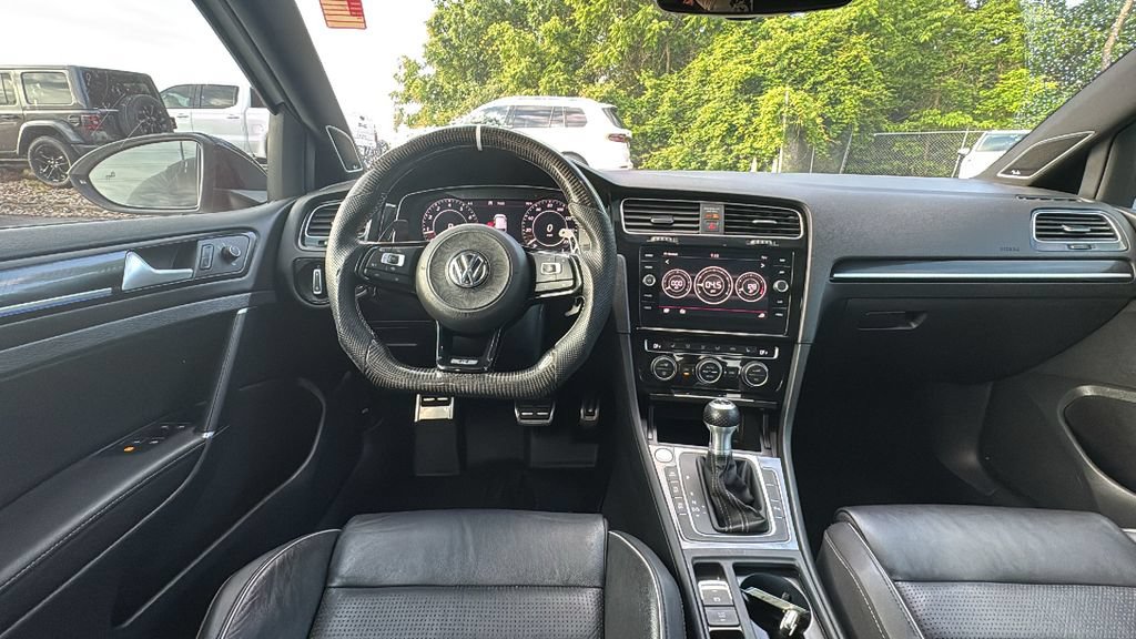 Used 2019 Volkswagen Golf R 4-Door AWD/4WD image 7