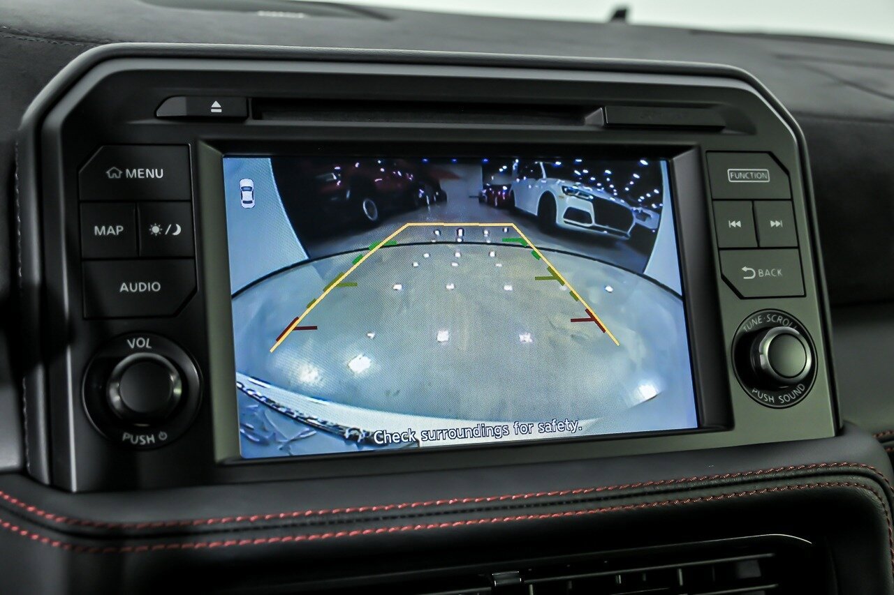 Used 2020 Nissan GT-R NISMO AWD/4WD image 31