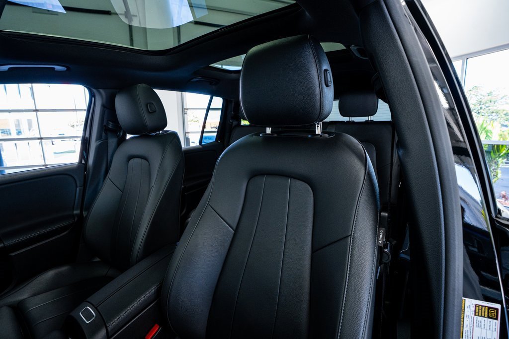 Used 2023 Mercedes-Benz EQB 350 4MATIC SUV w/ Exclusive Package image 40