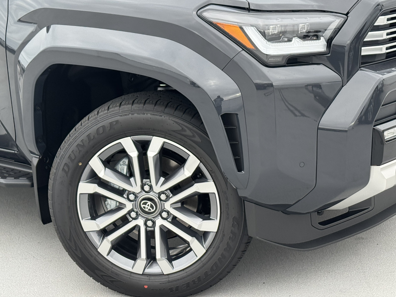New 2026 Toyota 4Runner Limited AWD/4WD image 10