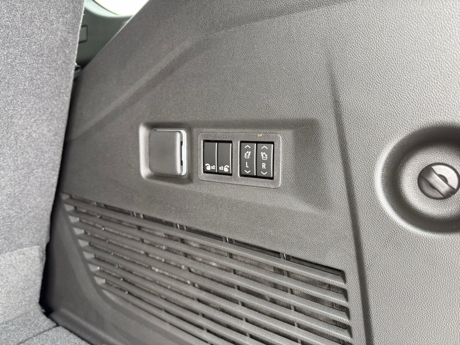 New 2026 Chevrolet Tahoe Z71 w/ Comfort Package image 30