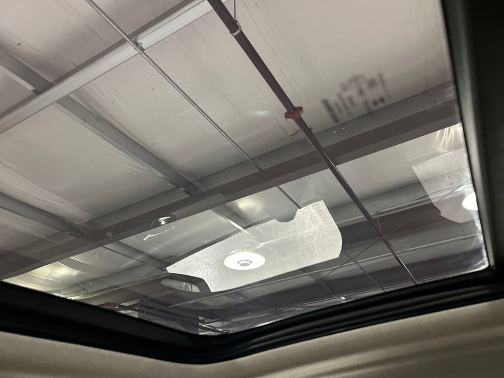 Used 2026 Volvo XC40 B5 Ultra w/ Climate Package image 26