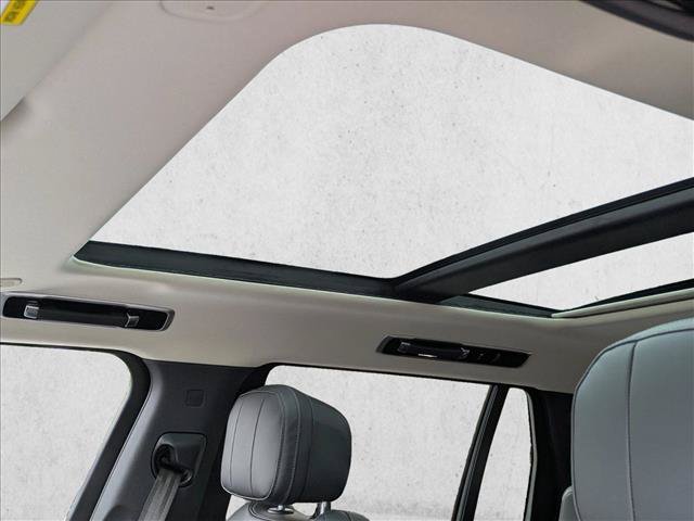 New 2026 Land Rover Range Rover Long Wheelbase SE AWD/4WD image 15