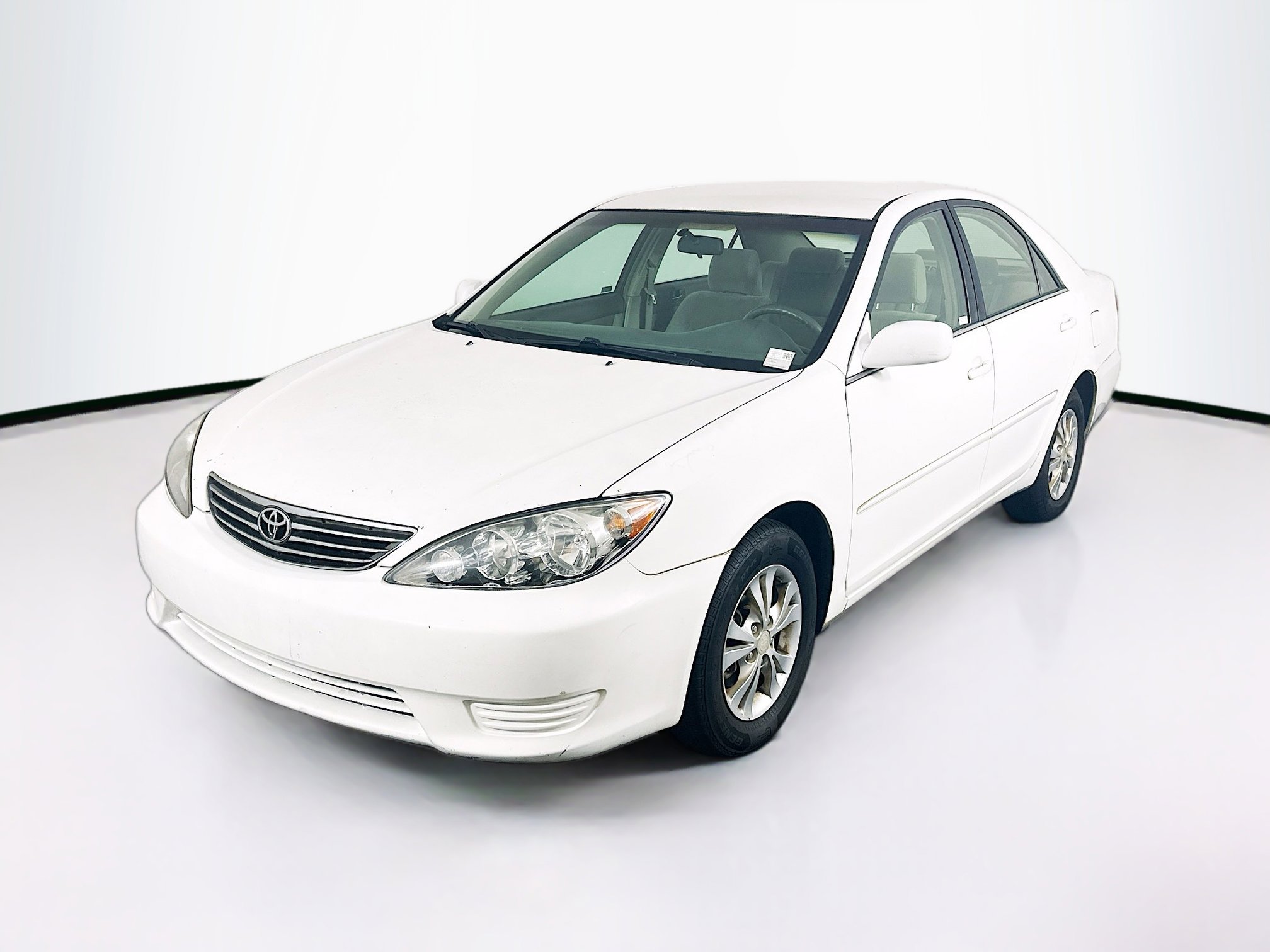 Used 2006 Toyota Camry LE FWD image 3