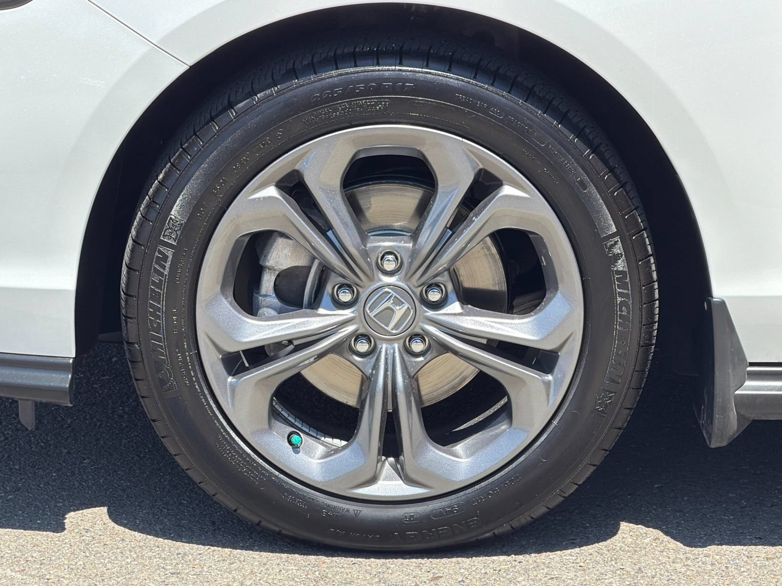 Used 2024 Honda Accord EX image 24