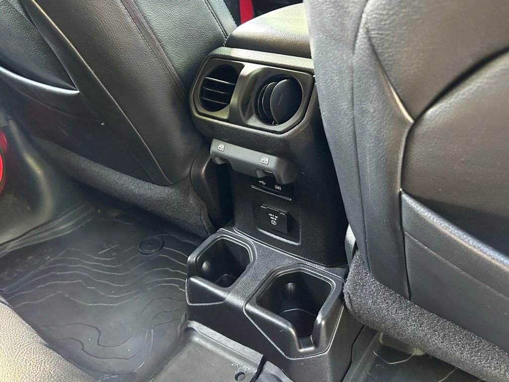Used 2018 Jeep Wrangler Unlimited Sahara AWD/4WD image 43