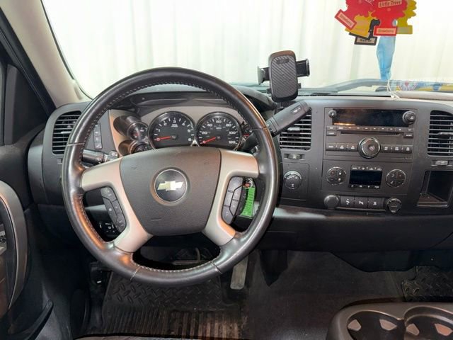 Used 2010 Chevrolet Silverado 1500 LT w/ Power Pack Plus AWD/4WD image 15