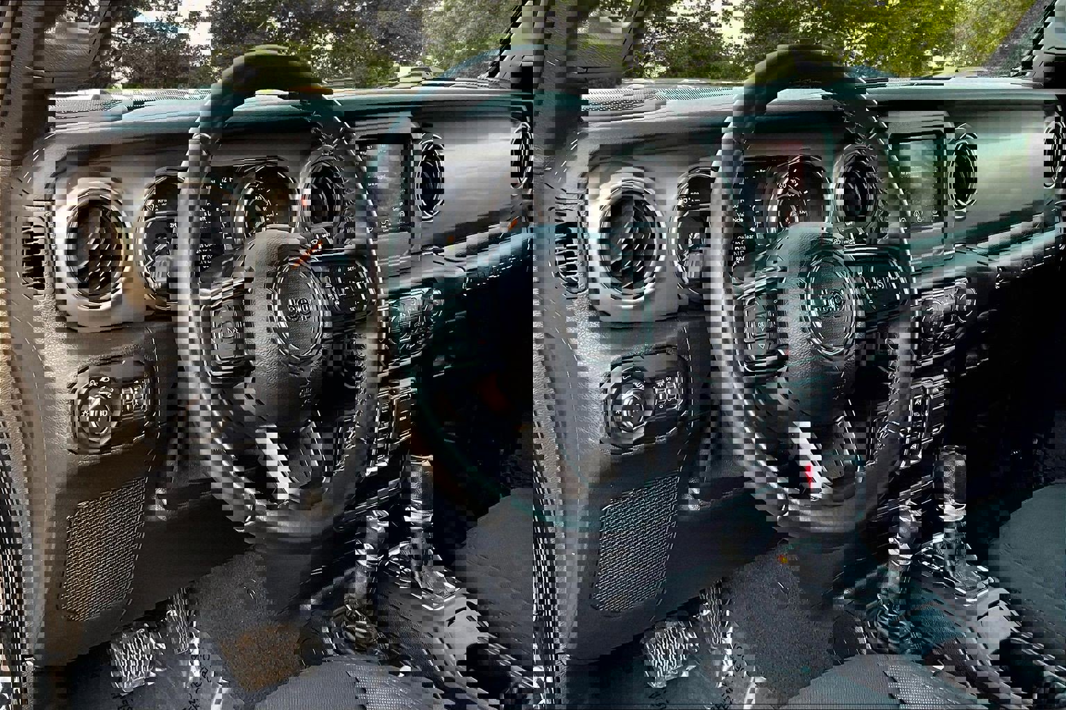 Used 2021 Jeep Wrangler Unlimited Sport image 18