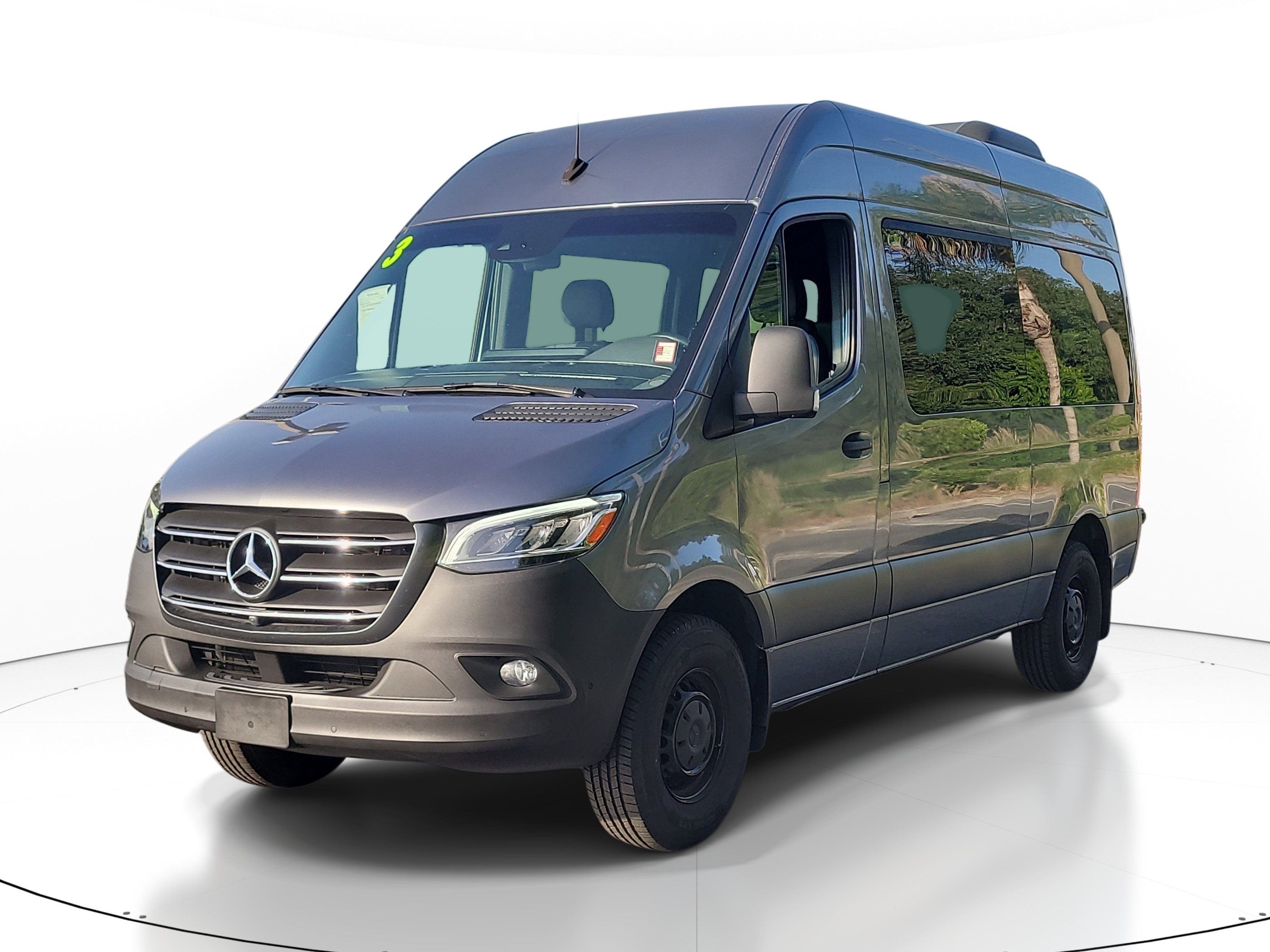 Used 2023 Mercedes-Benz Sprinter 2500 image 3