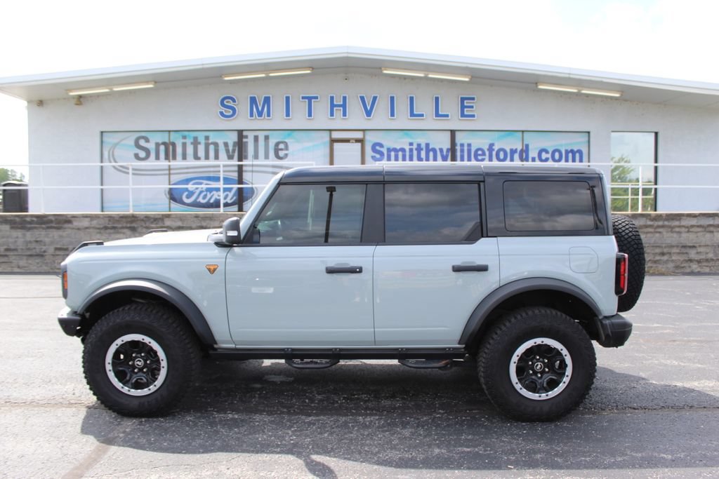 Used 2024 Ford Bronco Badlands AWD/4WD image 2