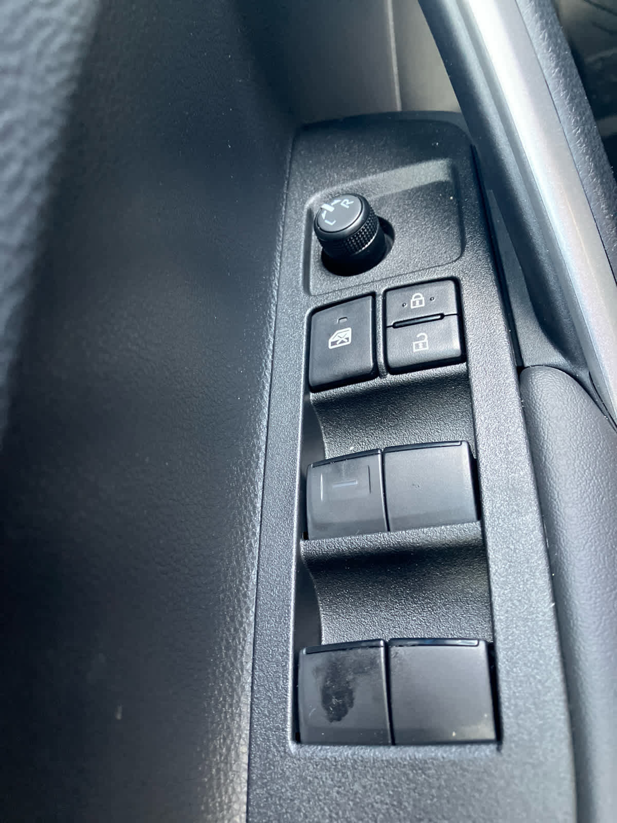 Certified 2026 Toyota Corolla Cross XLE w/ Convenience Package AWD/4WD image 13