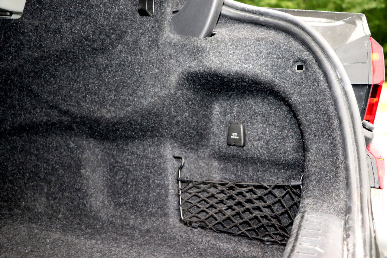 Used 2019 Volvo S60 T6 Momentum w/ Premium Package image 7