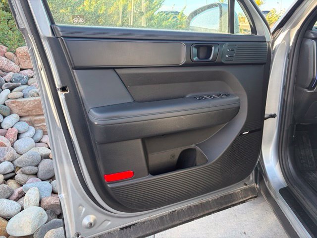 Used 2025 Hyundai Santa Fe Calligraphy AWD/4WD image 14