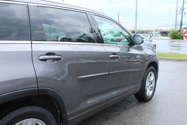 Used 2017 Toyota Highlander Limited AWD/4WD image 47