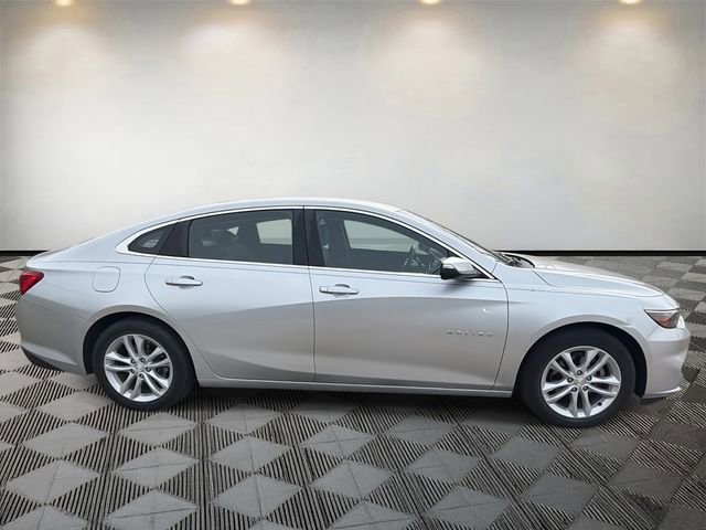 Used 2017 Chevrolet Malibu LT w/ Leather Package image 5