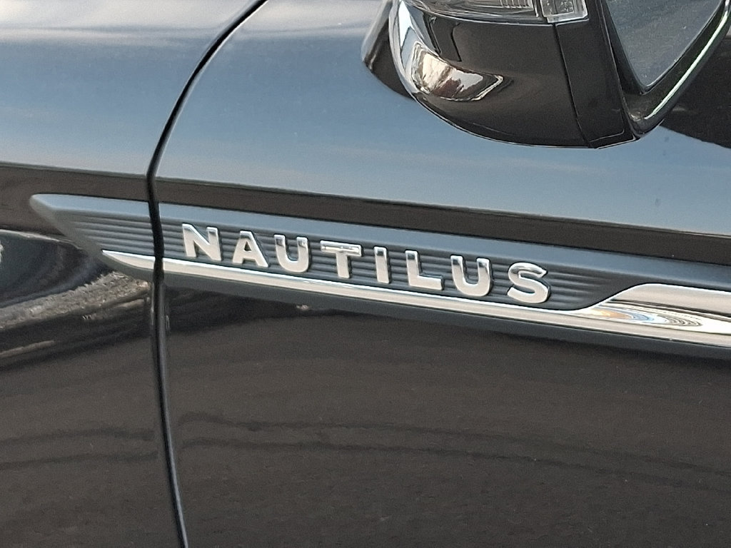 Certified 2022 Lincoln Nautilus Reserve AWD/4WD image 30