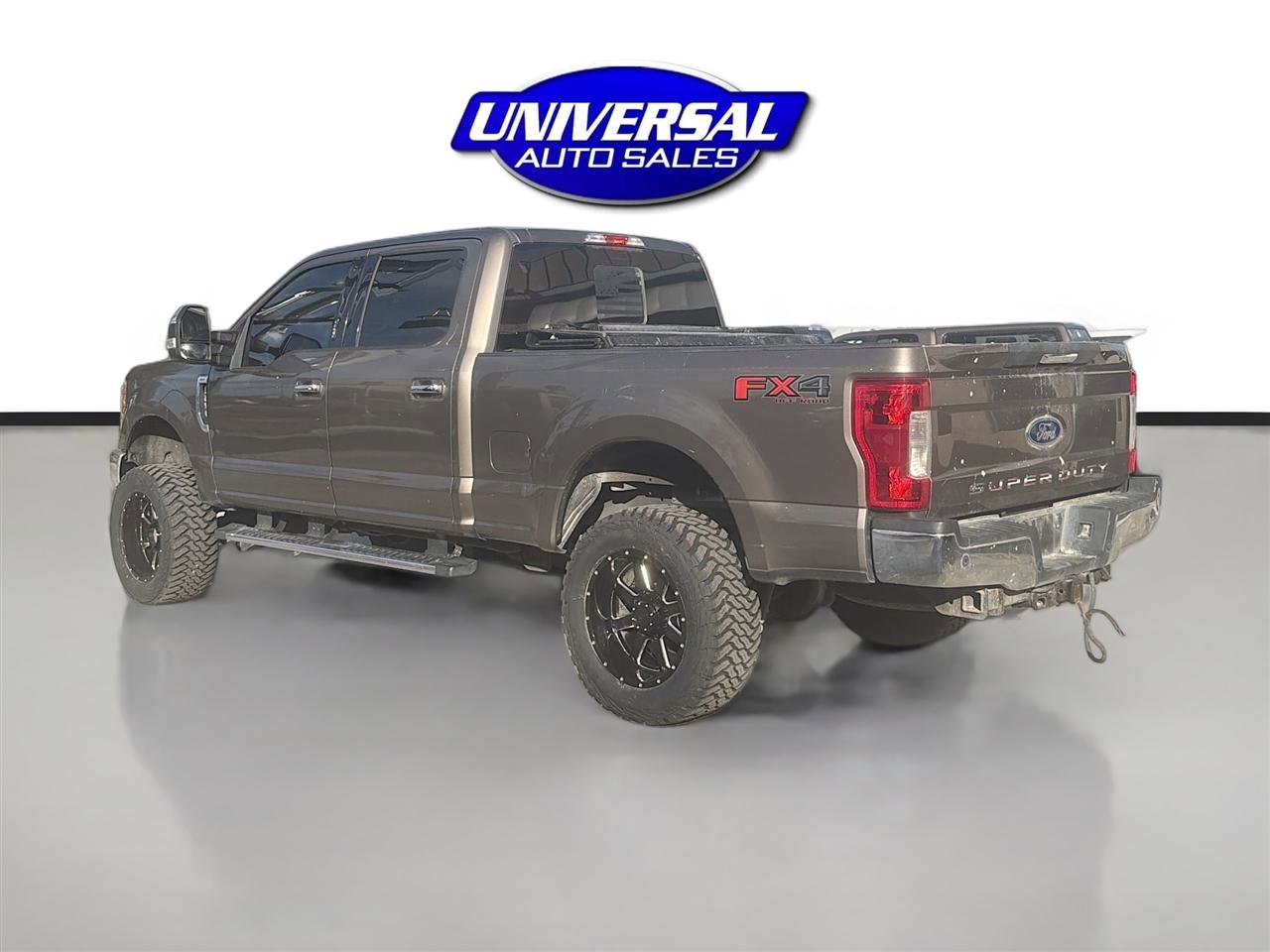 Used 2019 Ford F250 XLT w/ XLT Premium Package image 5