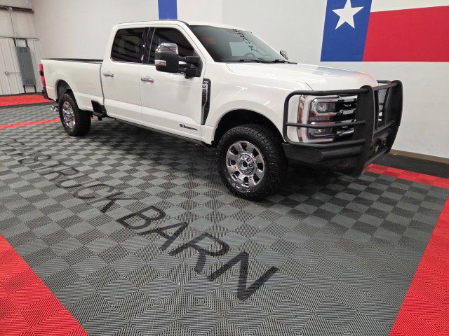 Used 2024 Ford F350 Lariat w/ Lariat Ultimate Package AWD/4WD image 3
