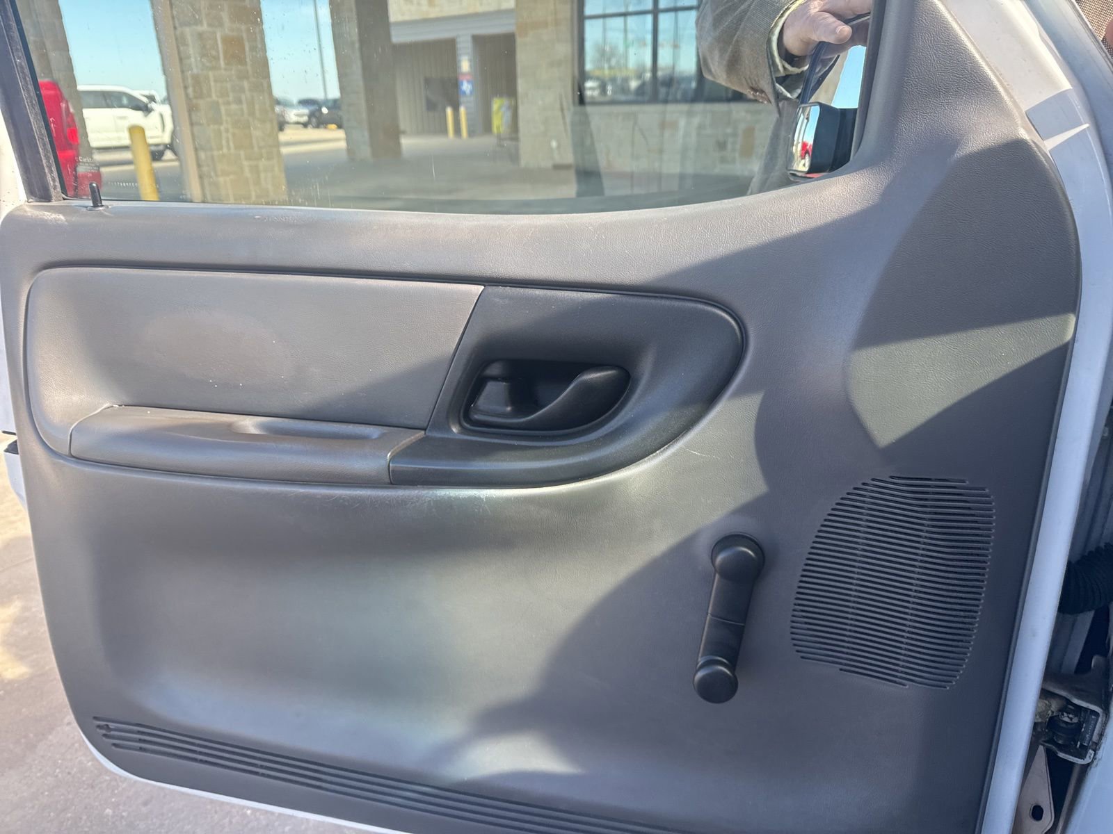 Used 2003 Ford Ranger XL image 9