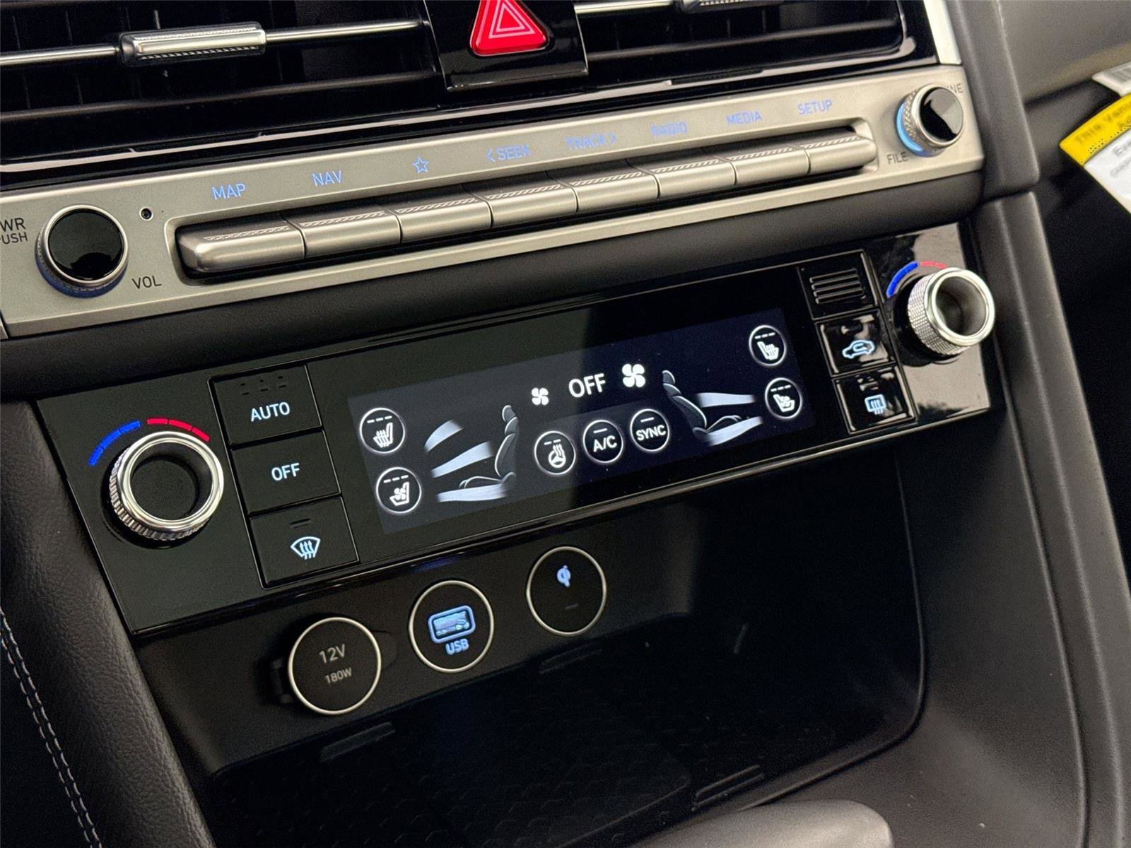 Used 2025 Genesis G70 3.3T Advanced image 27