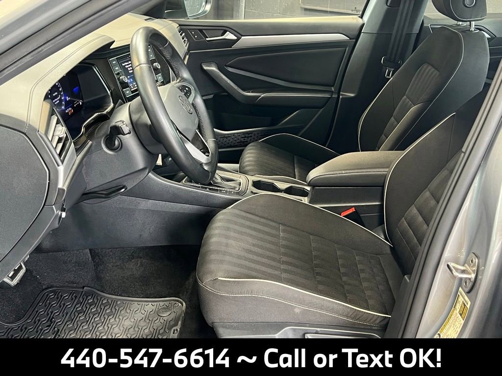 Used 2023 Volkswagen Jetta Sport image 12