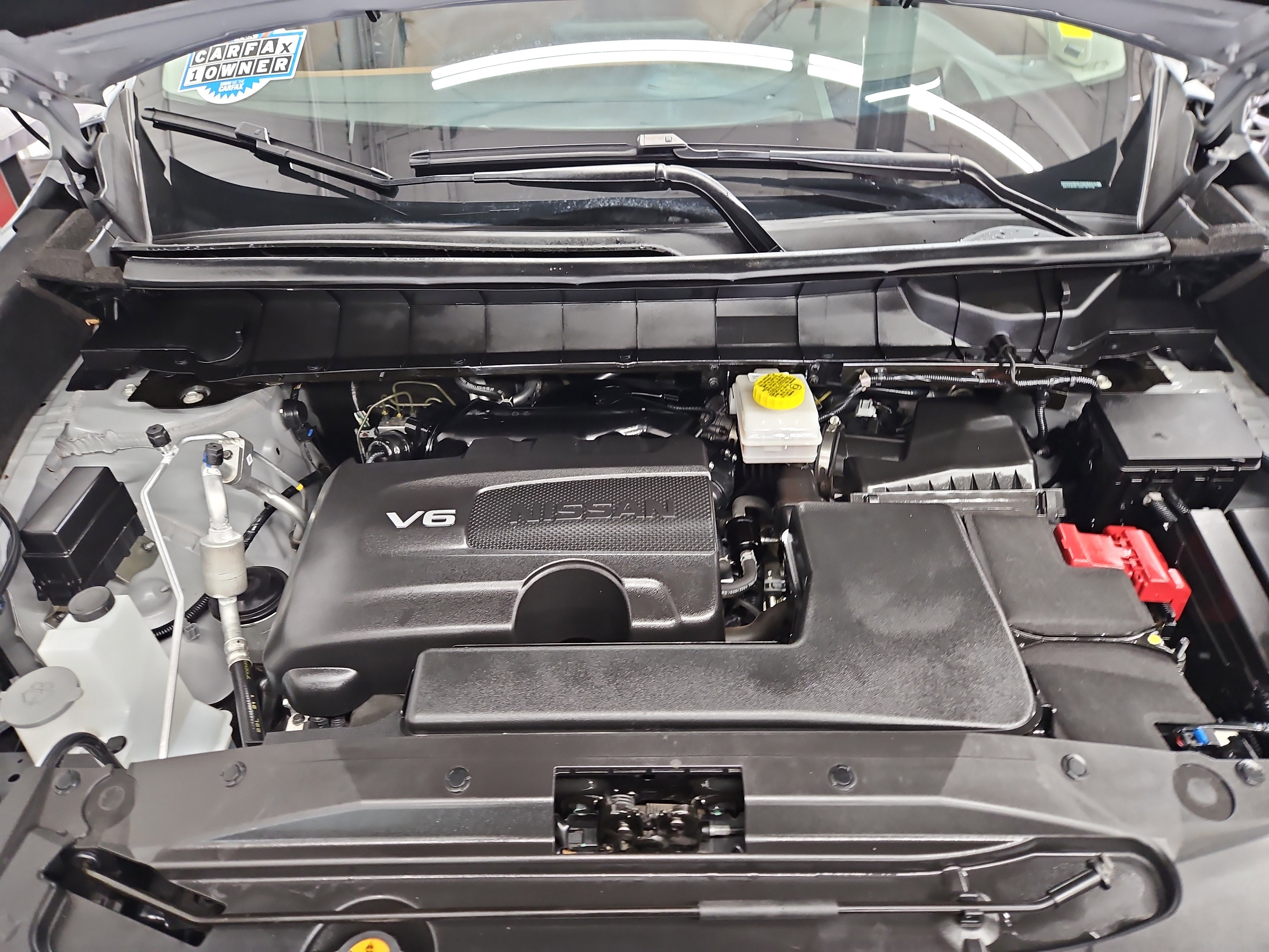 Used 2023 Nissan Pathfinder Platinum w/ Black Appearance Package image 32