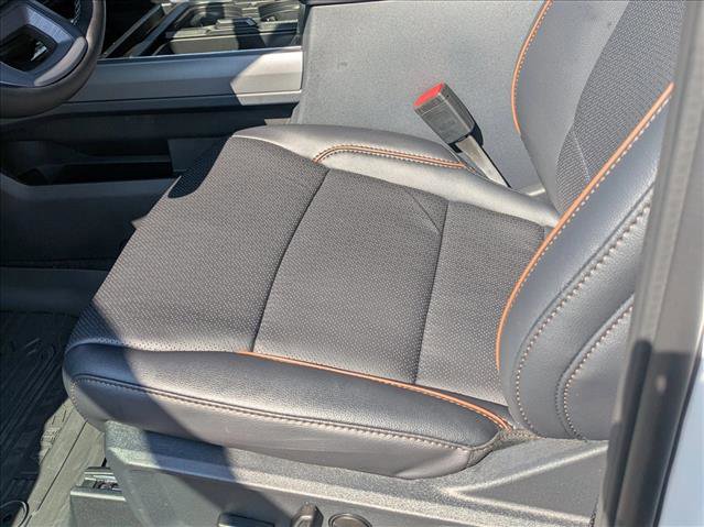 New 2025 Ford F250 Lariat w/ Lariat Ultimate Package image 3