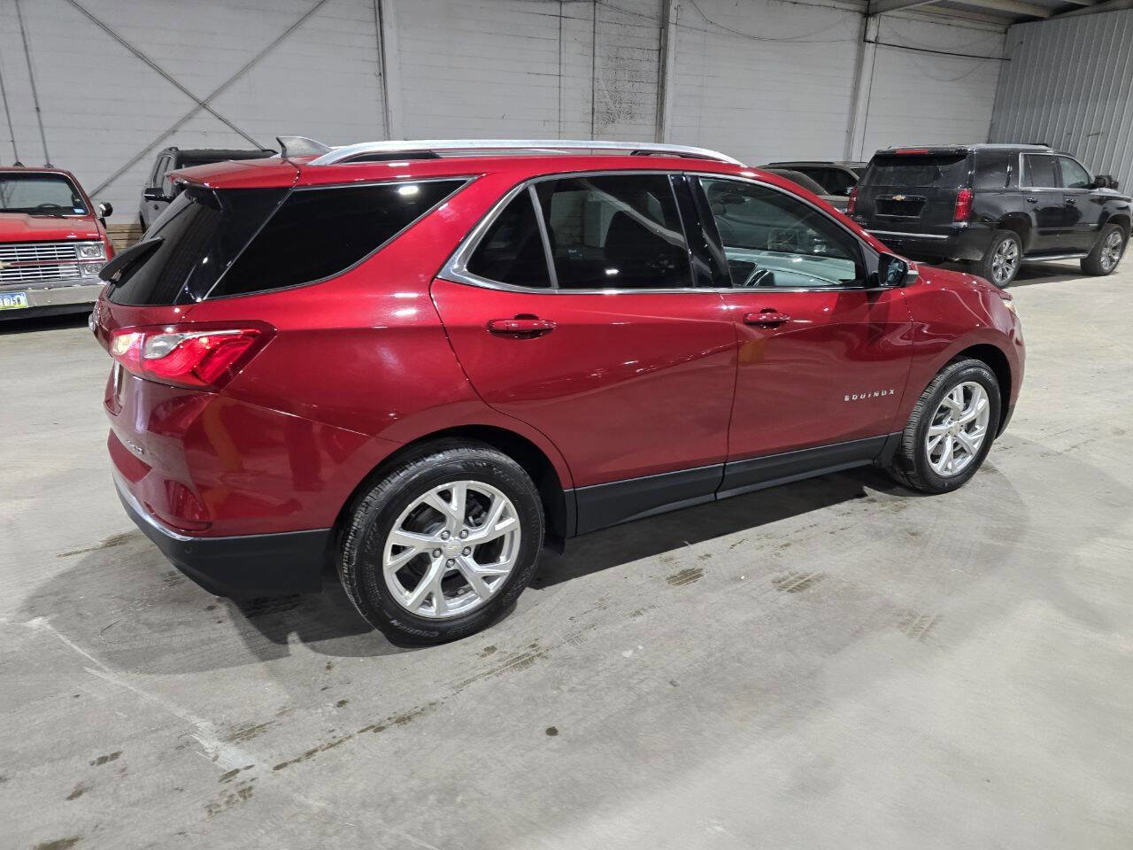 Used 2018 Chevrolet Equinox LT w/ Sun & Infotainment Package AWD/4WD image 13