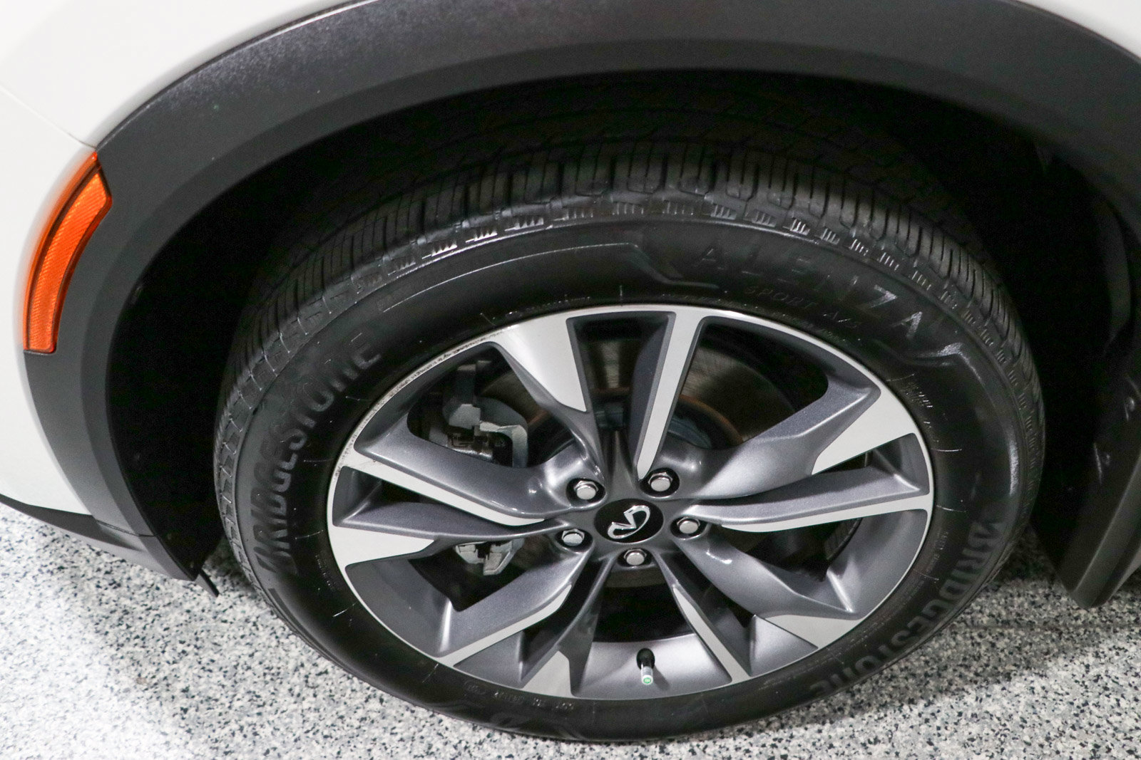 Used 2025 INFINITI QX60 Luxe w/ Cargo Package FWD image 11