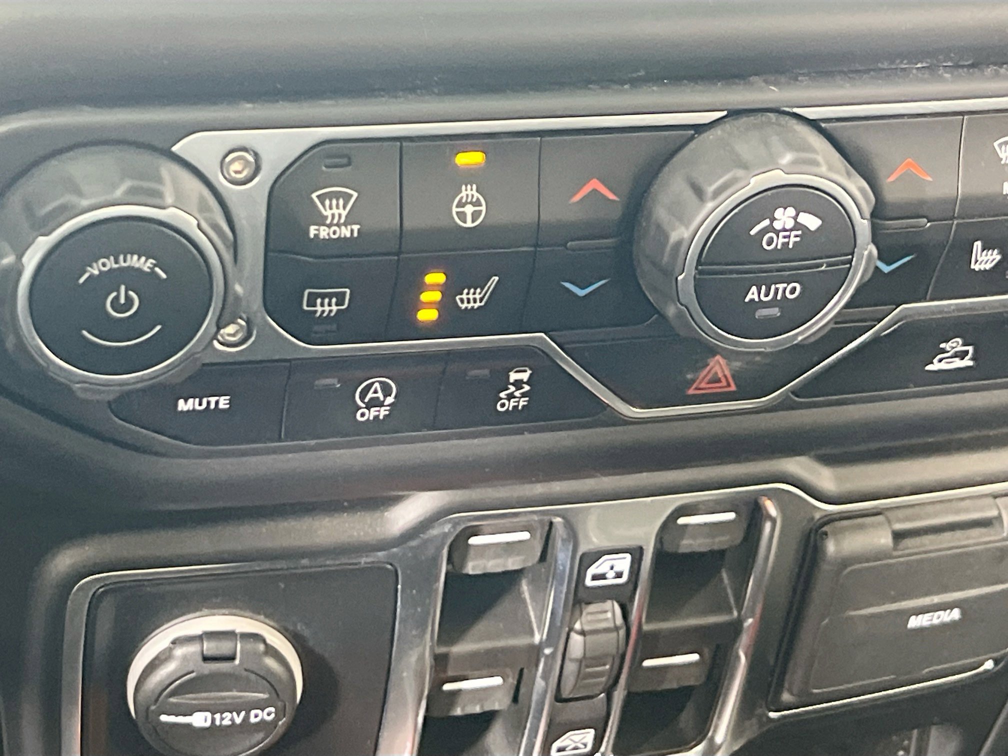 Used 2022 Jeep Gladiator Willys image 20