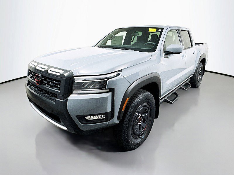 New 2025 Nissan Frontier PRO-4X image 3