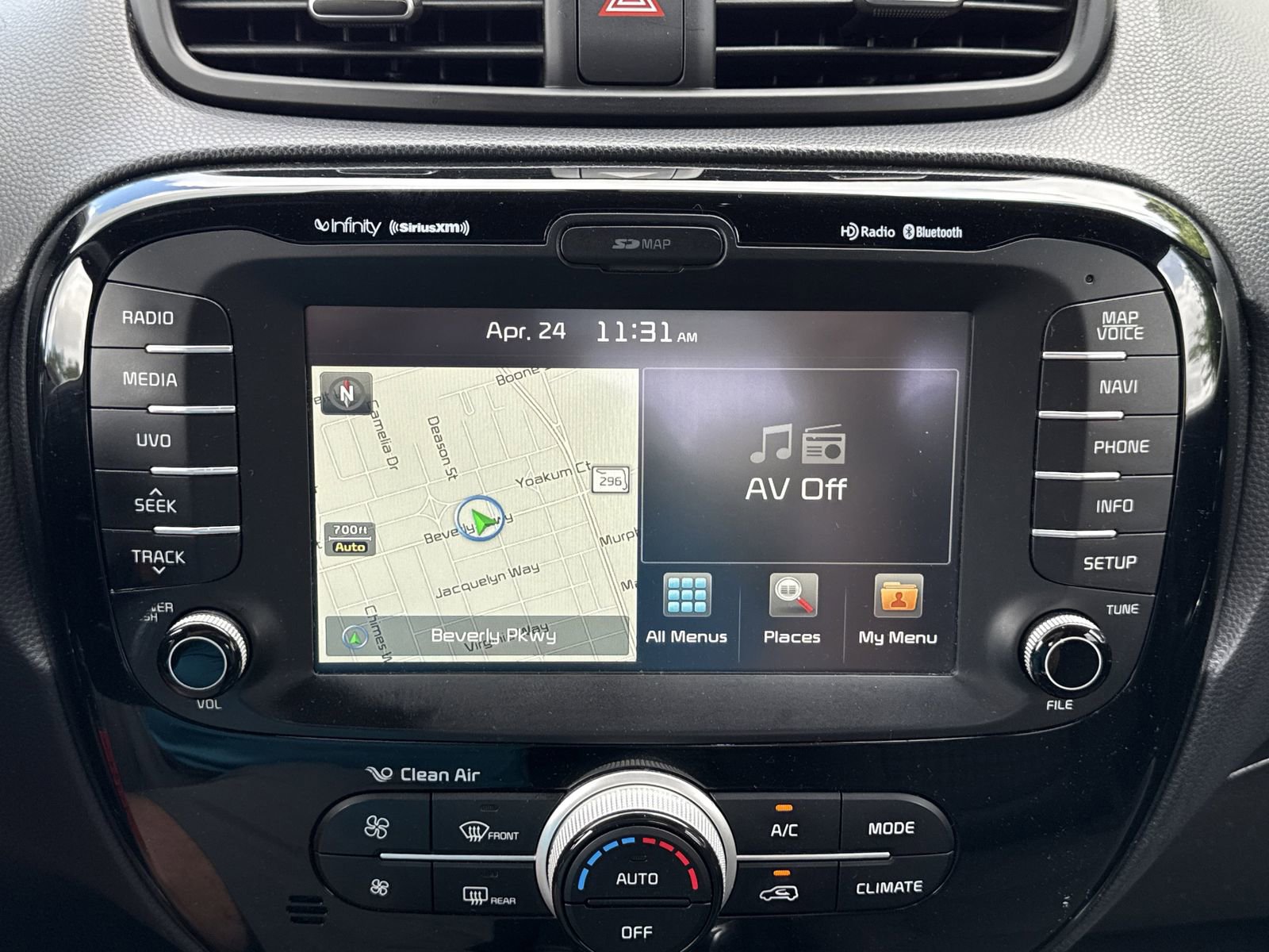 Used 2015 Kia Soul ! w/ Sun & Sound Package FWD image 27