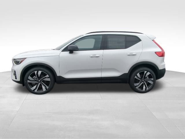 New 2025 Volvo XC40 B5 Ultra w/ Protection Package Premier AWD/4WD image 4