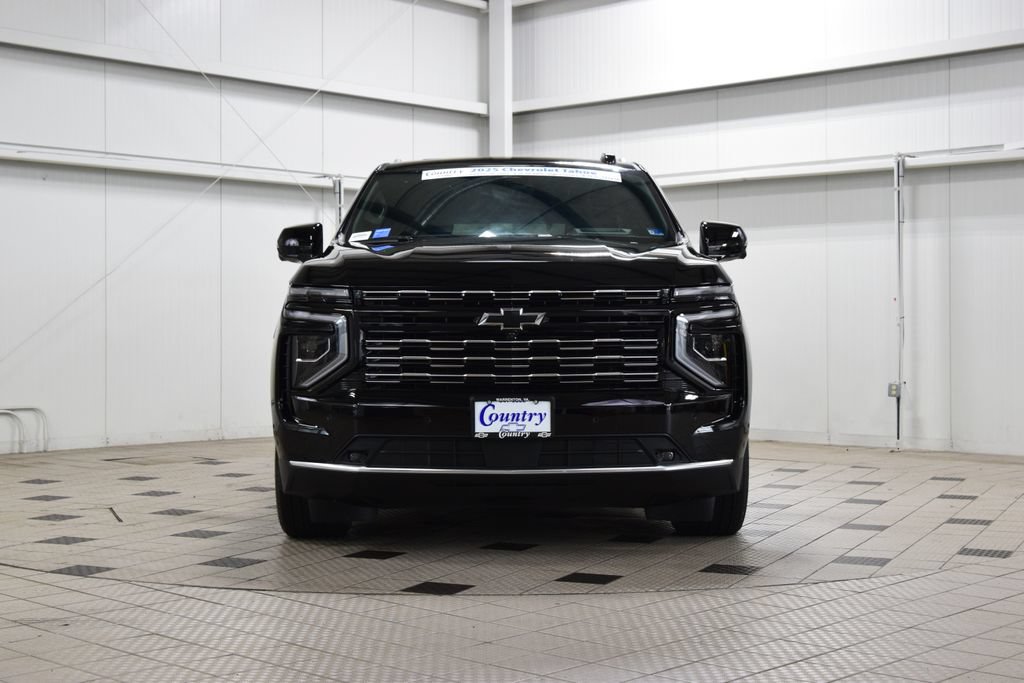 Used 2025 Chevrolet Tahoe High Country AWD/4WD image 2