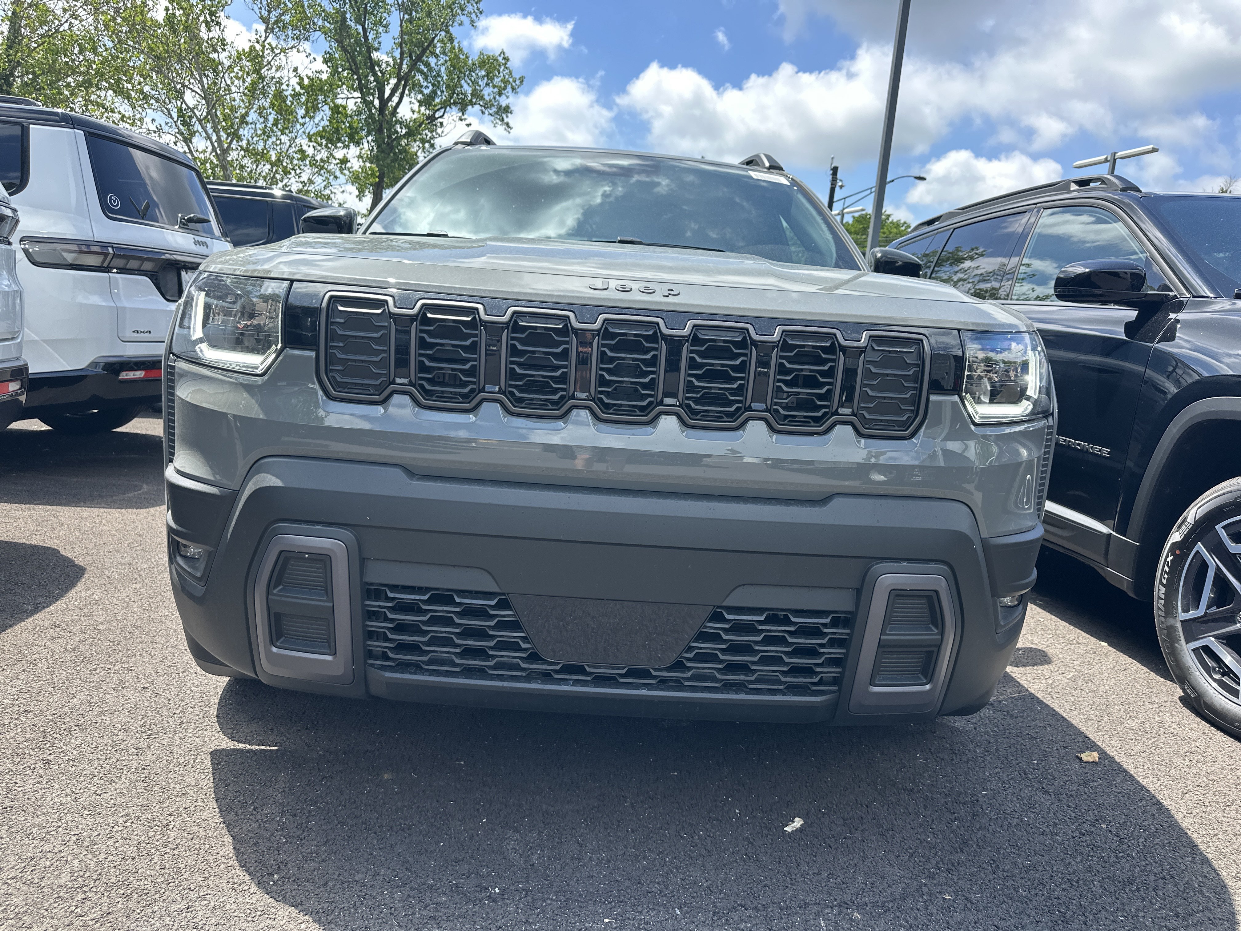 New 2026 Jeep Cherokee Limited AWD/4WD image 19