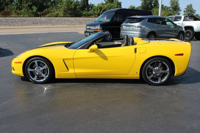 Used 2009 Chevrolet Corvette Convertible w/ Preferred Equipment Group RWD image 4
