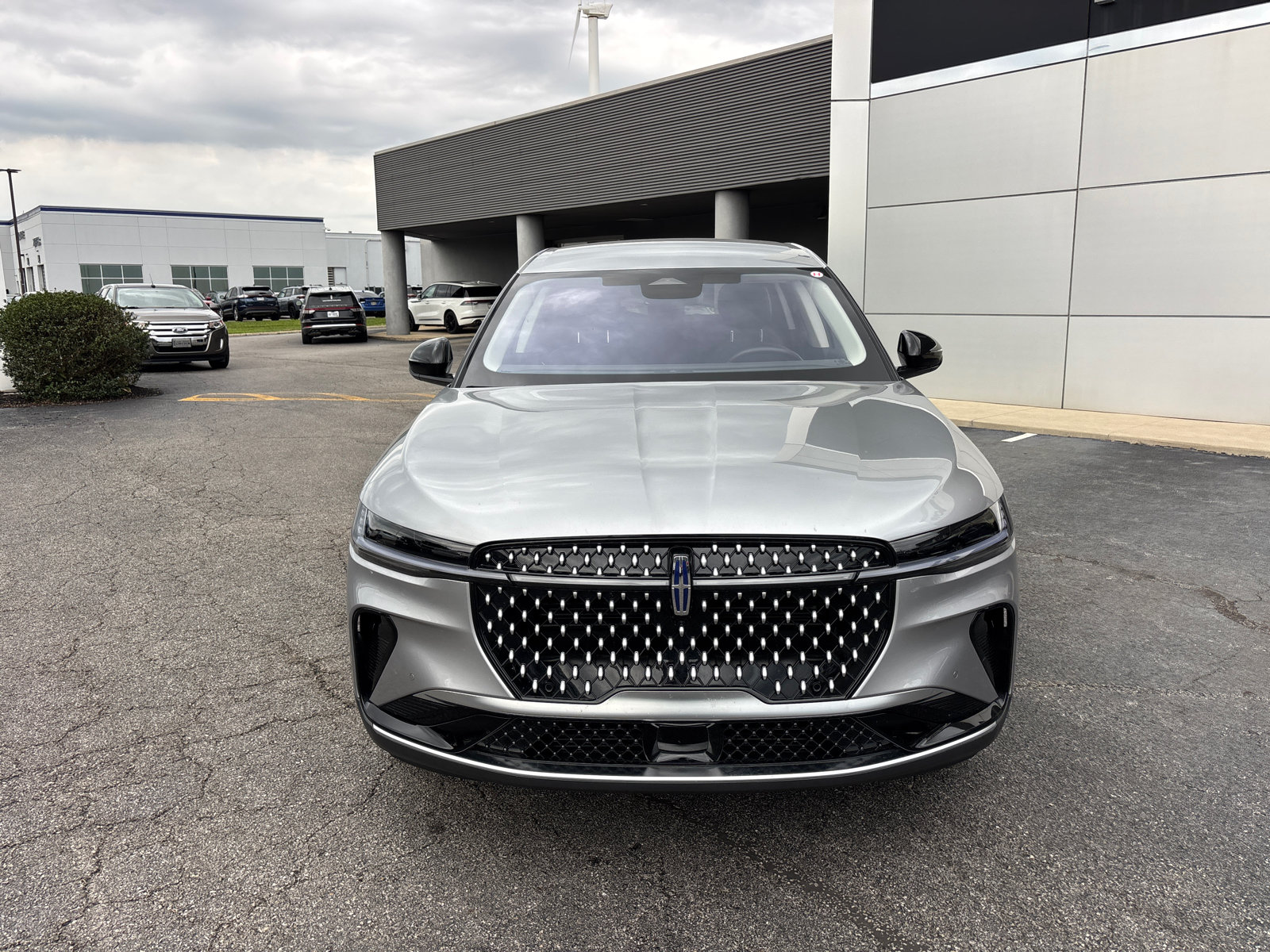 New 2026 Lincoln Nautilus Premier AWD/4WD image 2