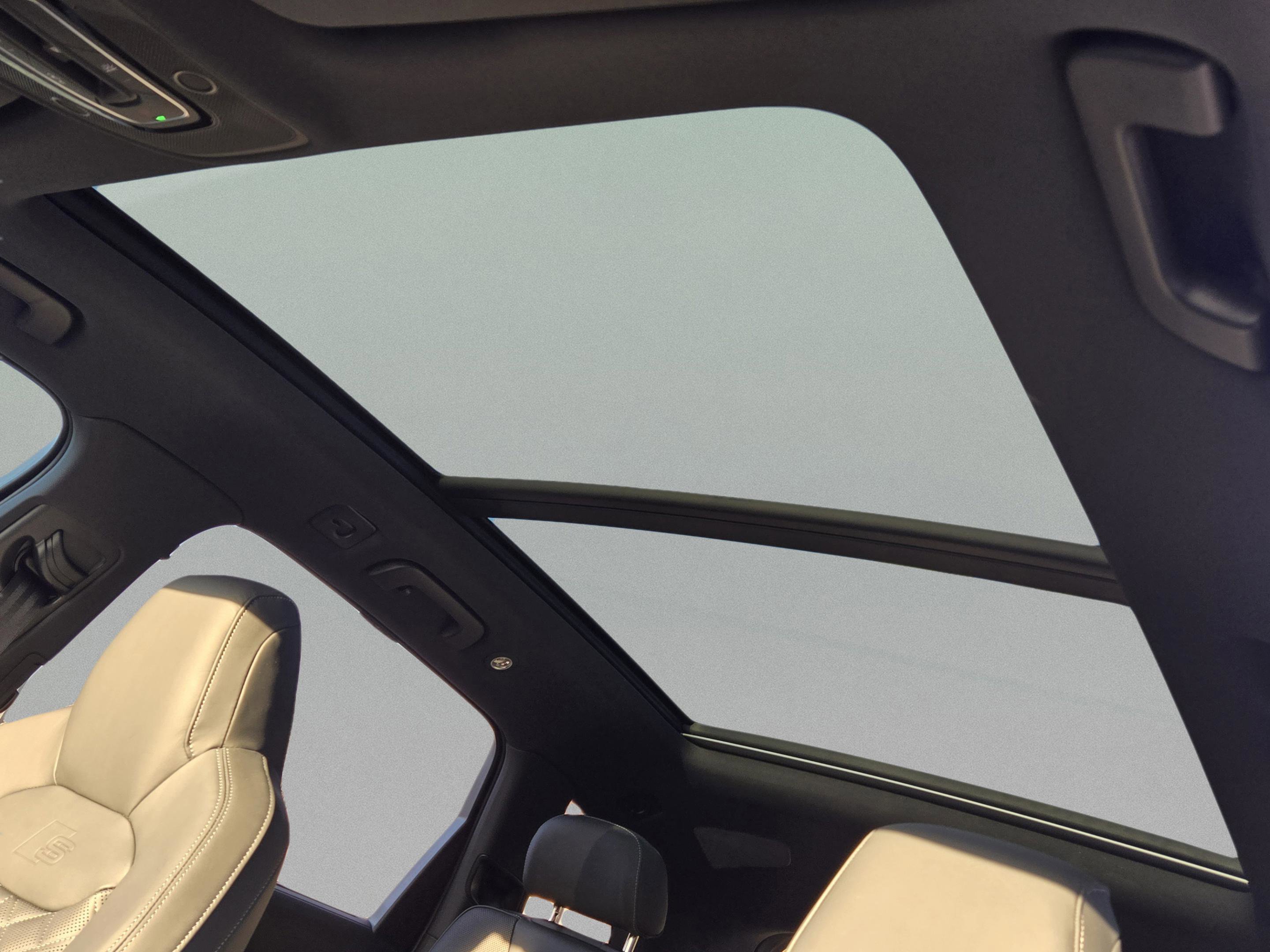 New 2026 Audi SQ7 Premium Plus image 23