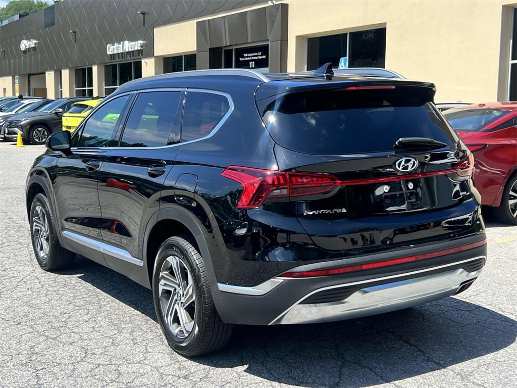 Used 2022 Hyundai Santa Fe SEL w/ Cargo Package image 4