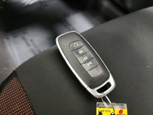 Used 2024 Nissan Versa SR image 32