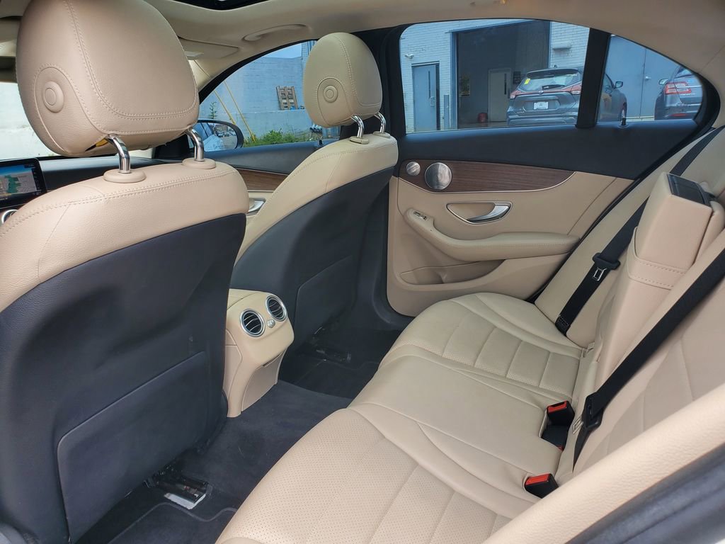 Used 2019 Mercedes-Benz C 300 4MATIC Sedan image 11