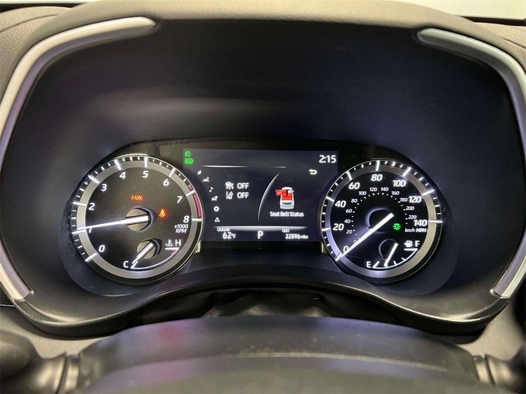 Used 2022 Toyota Highlander XLE image 28