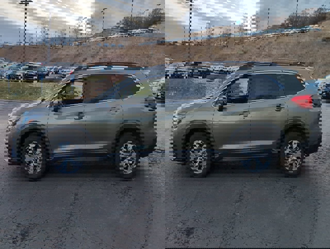 Used 2024 Subaru Ascent Premium w/ Convenience Package image 4